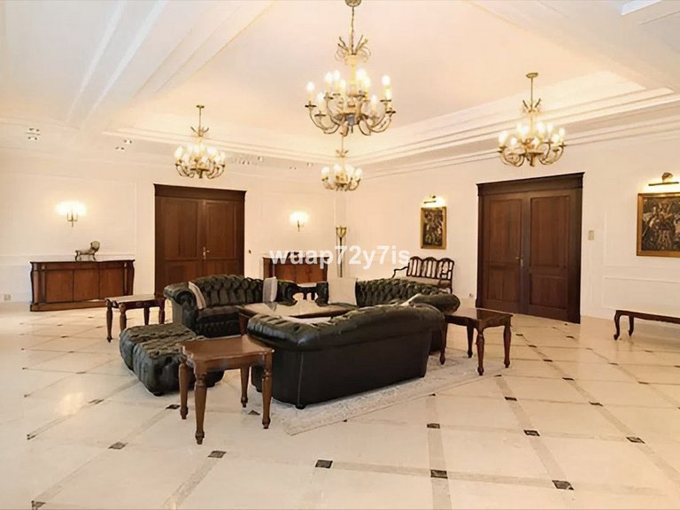 Villa for Sale in Guadalmina Baja, Malaga 12