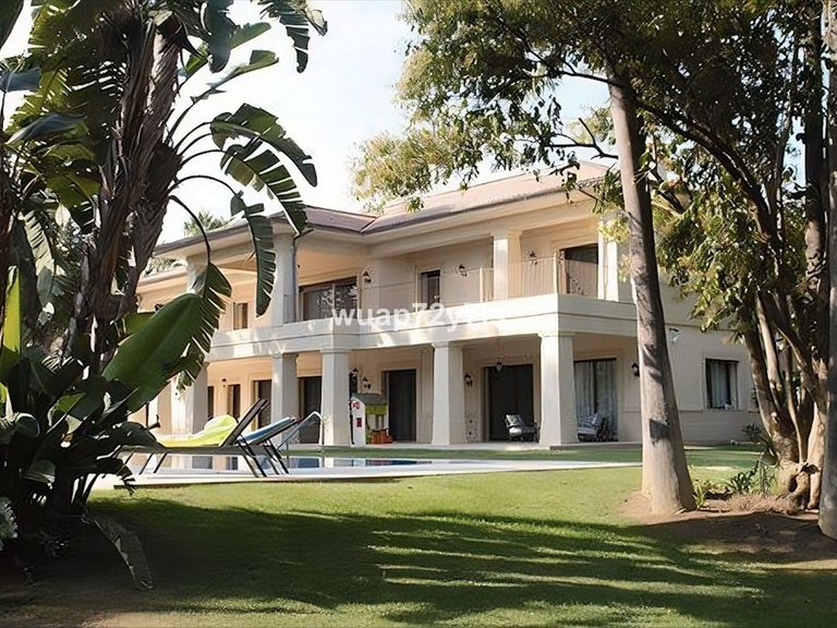 Villa for Sale in Guadalmina Baja, Malaga 19