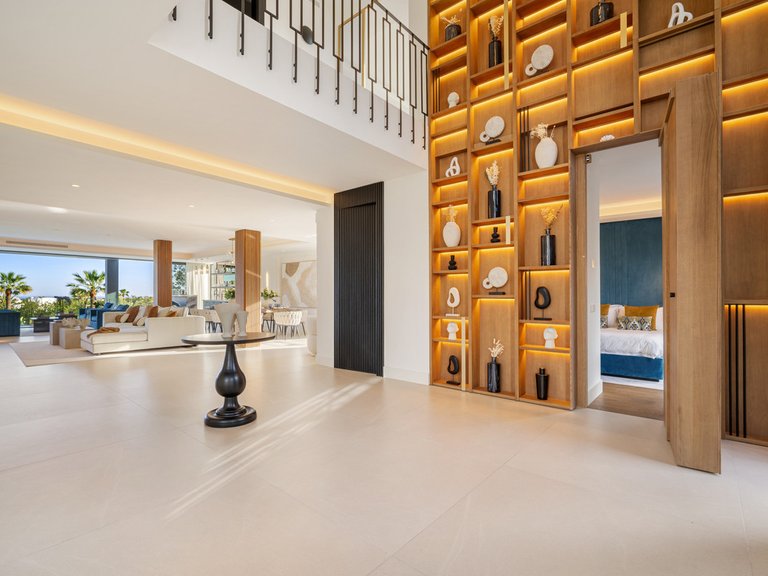 Villa for Sale in Costa del Sol Nueva Andalucía, Malaga 37