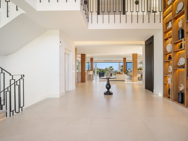 Villa for Sale in Costa del Sol Nueva Andalucía, Malaga 47