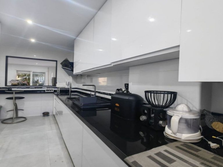 Villa for Sale in Estepona, Malaga 4