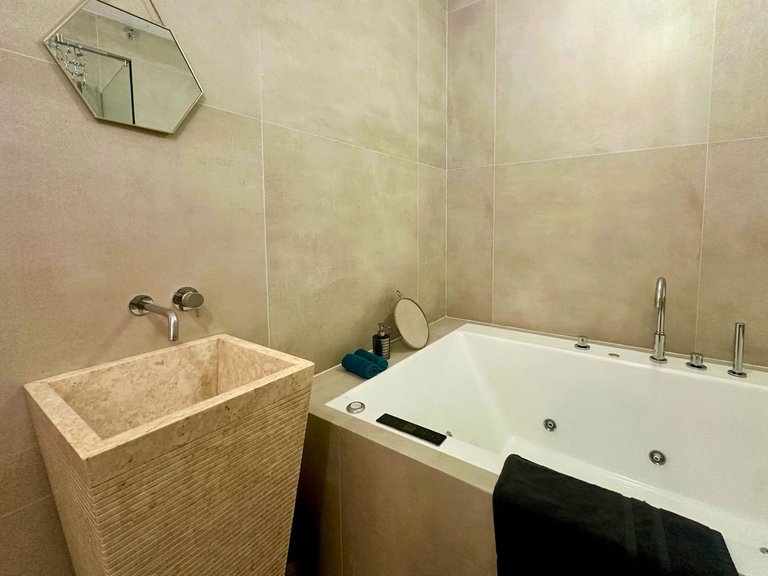 Apartment for Sale in Marbella, Malaga 23