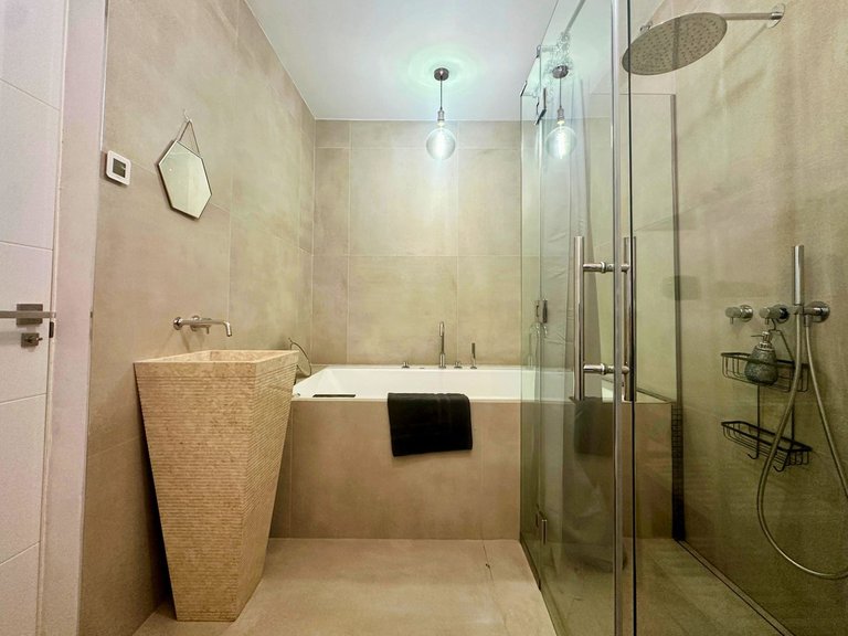 Apartment for Sale in Marbella, Malaga 24
