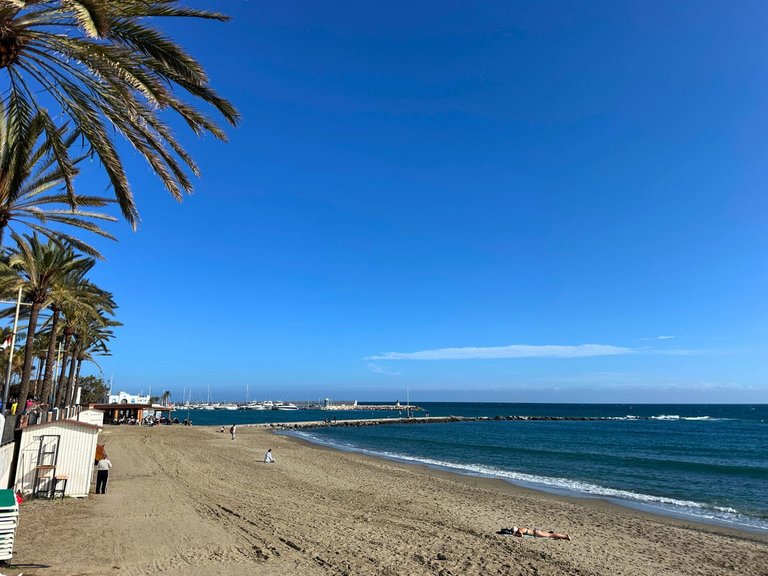 Apartment for Sale in Marbella, Malaga 33
