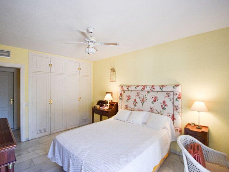 Villa for Sale in Cabopino, Malaga 13