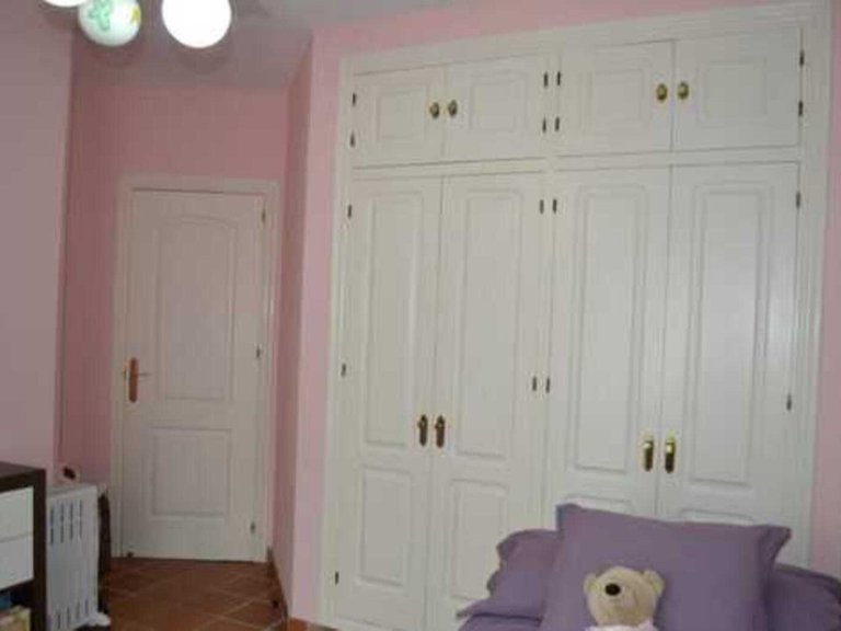 Villa for Sale in Istán, Malaga 8