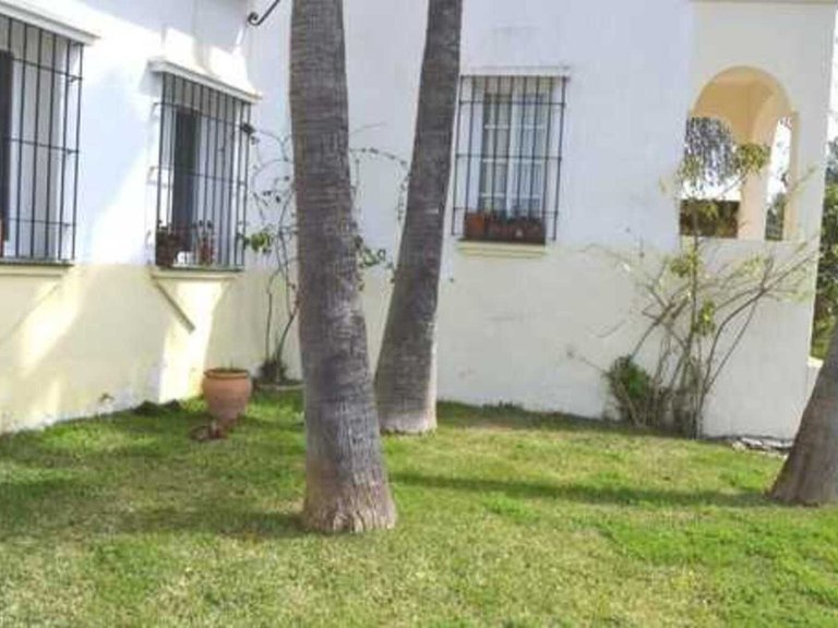 Villa for Sale in Istán, Malaga 9
