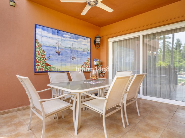 Apartment for Sale in Puerto Banús, Malaga 18