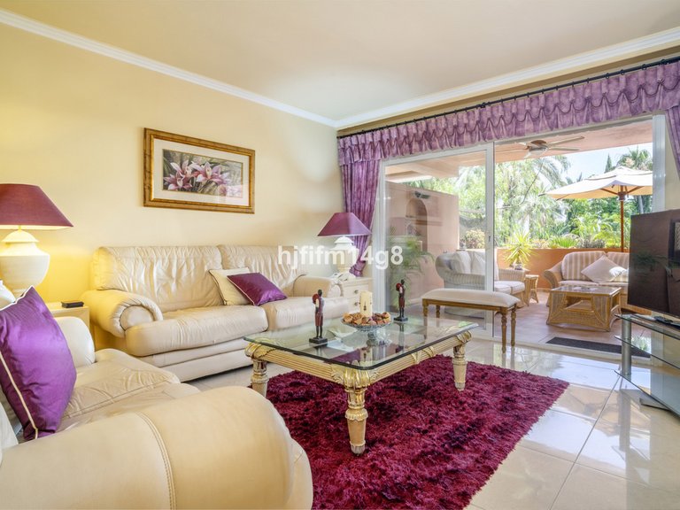 Apartment for Sale in Puerto Banús, Malaga 6