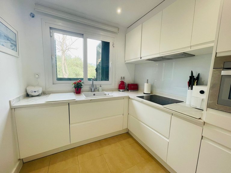 Villa for Sale in Bahía De Marbella, Malaga 5