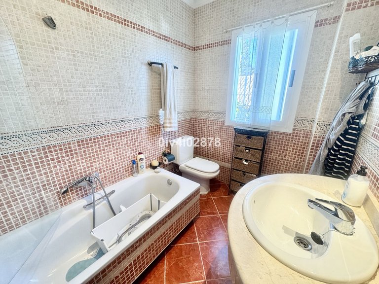Villa for Sale in Torremolinos, Malaga 32