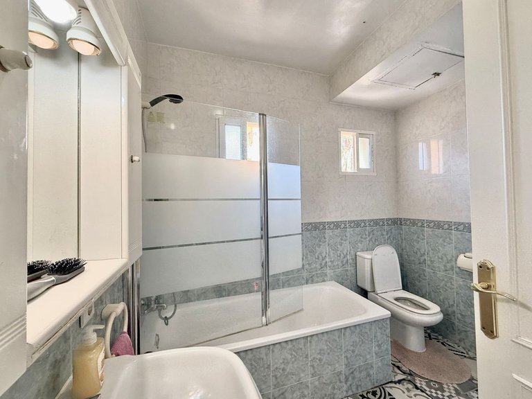 Apartment for Sale in Fuengirola, Malaga 15