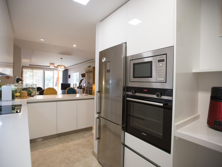 Apartment for Sale in Nueva Andalucía, Malaga 10