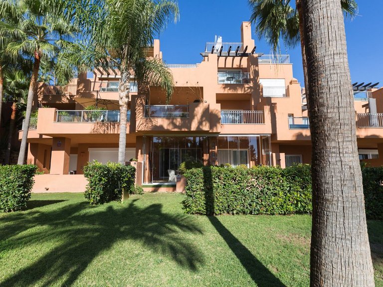 Apartment for Sale in Nueva Andalucía, Malaga 2