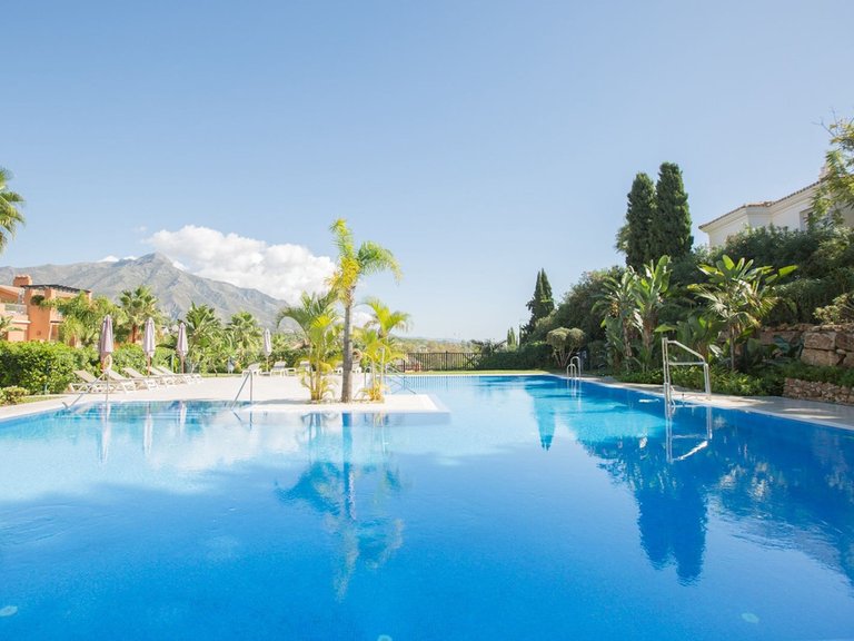 Apartment for Sale in Nueva Andalucía, Malaga 29