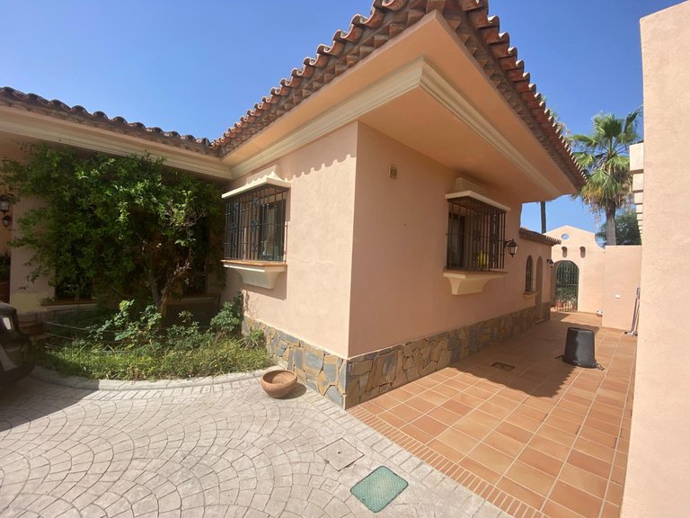 Villa for Sale in La Cala, Malaga 8