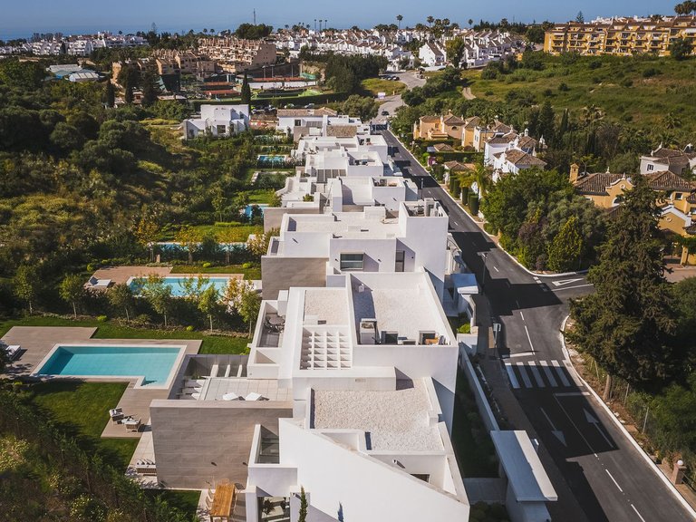 Villa for Sale in Estepona, Malaga 2