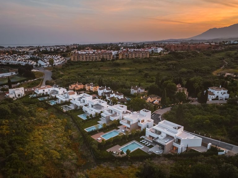 Villa for Sale in Estepona, Malaga 32