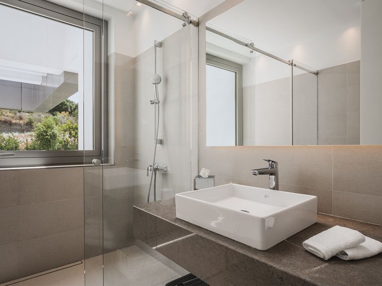 Villa for Sale in Estepona, Malaga 46