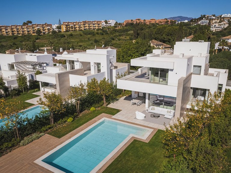Villa for Sale in Estepona, Malaga 9