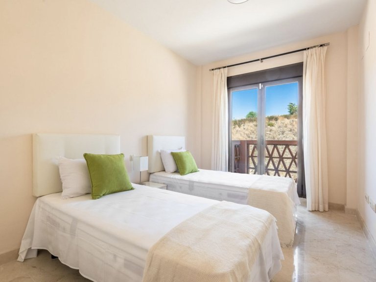 Villa for Sale in Estepona, Malaga 6