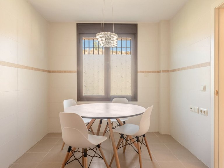 Villa for Sale in Estepona, Malaga 9