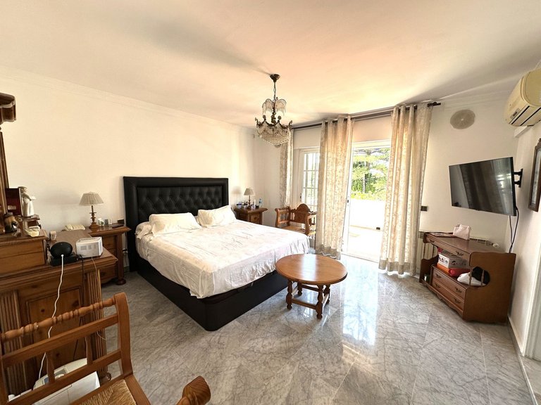 Villa for Sale in San Pedro De Alcántara, Malaga 11