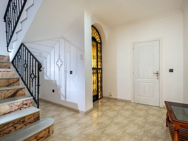 Town House for Sale in Alhaurin El Grande, Malaga 13