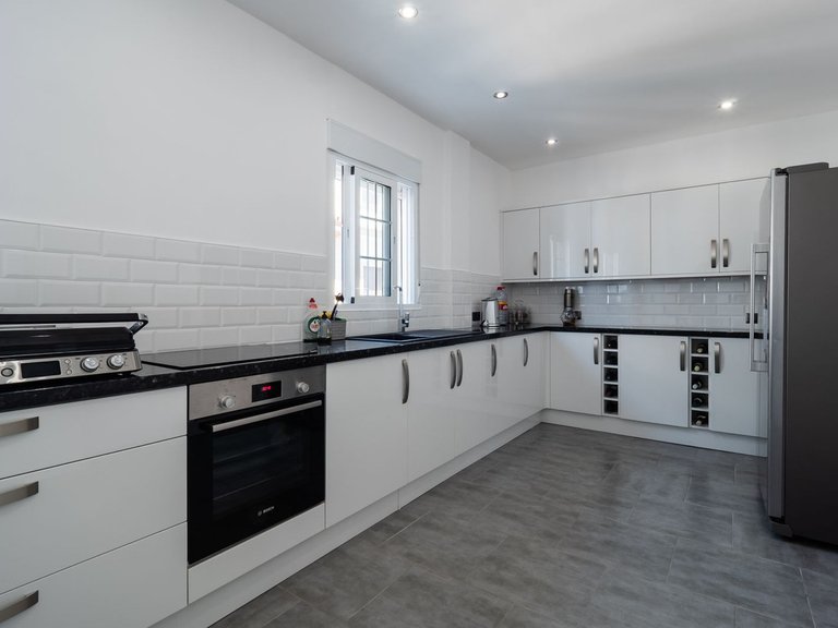 Town House for Sale in Alhaurin El Grande, Malaga 5