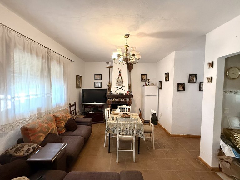 Villa for Sale in Coín, Malaga 1