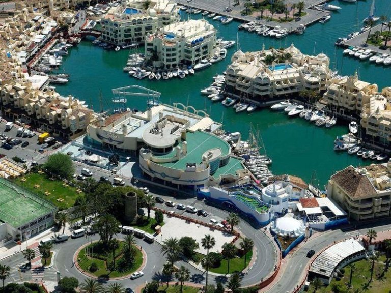 Apartment for Sale in Benalmadena, Malaga 18