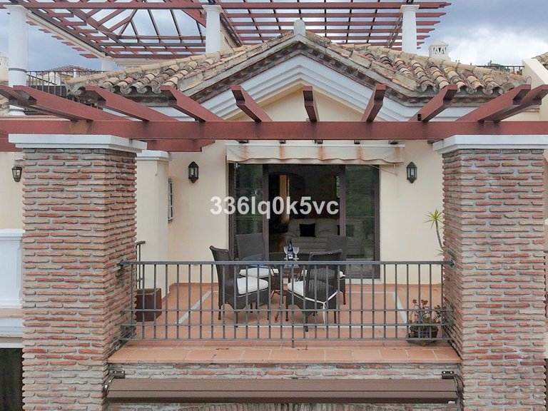 Penthouse for Sale in Benahavís, Malaga 1