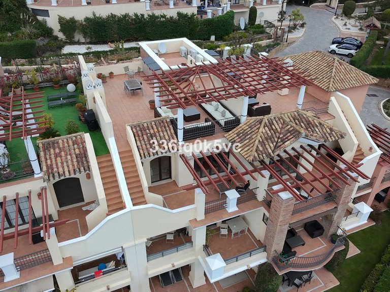 Penthouse for Sale in Benahavís, Malaga 2