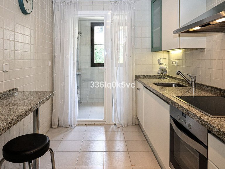 Penthouse for Sale in Benahavís, Malaga 20