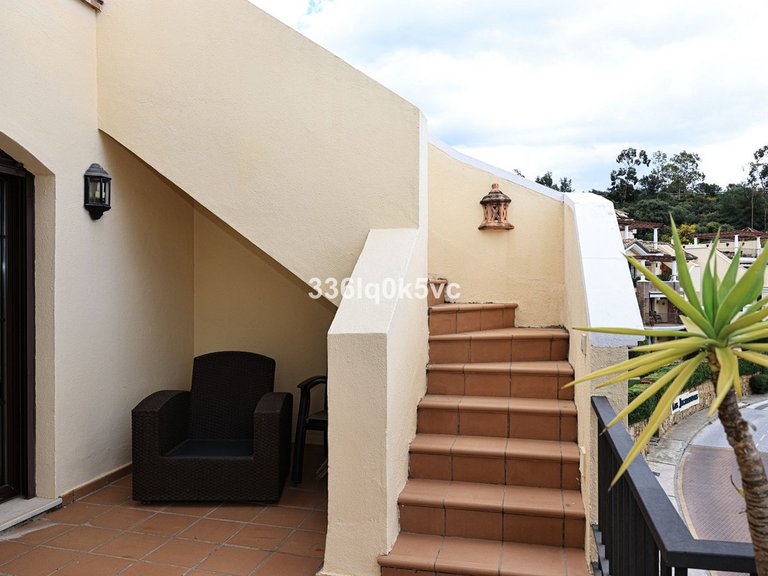 Penthouse for Sale in Benahavís, Malaga 6
