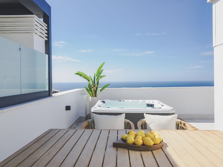 Apartment for Sale in Higueron, Malaga 17