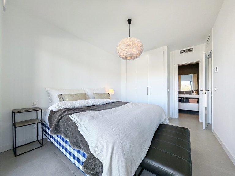 Villa for Sale in Estepona, Malaga 11