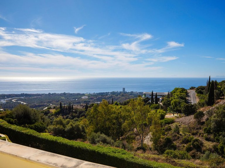 Apartment for Sale in Altos De Los Monteros, Malaga 3