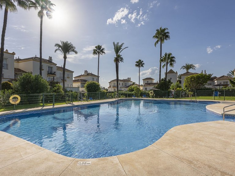Villa for Sale in Estepona, Malaga 1