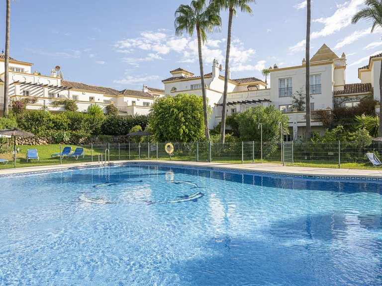 Villa for Sale in Estepona, Malaga 20