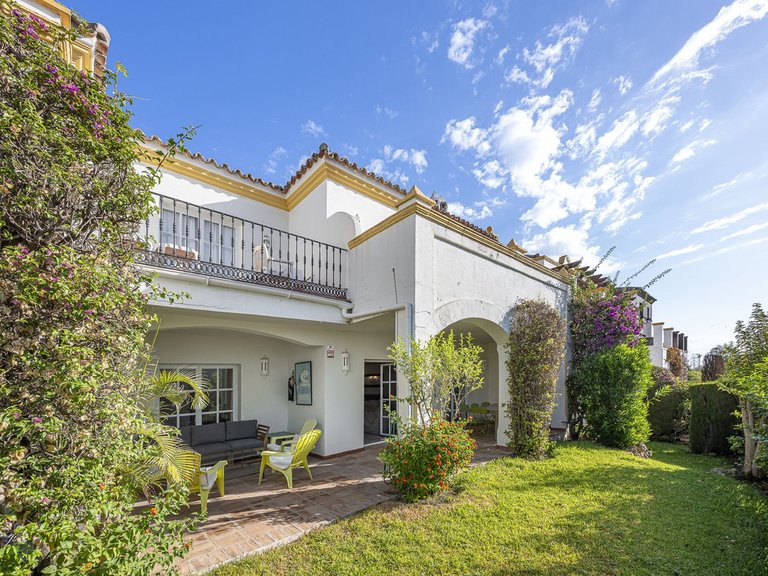 Villa for Sale in Estepona, Malaga 24