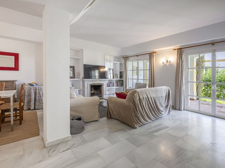 Villa for Sale in Estepona, Malaga 3