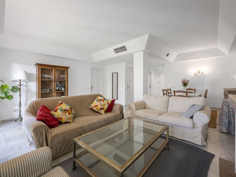 Villa for Sale in Estepona, Malaga 4