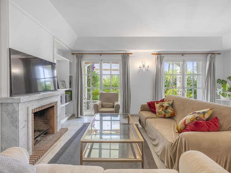 Villa for Sale in Estepona, Malaga 6