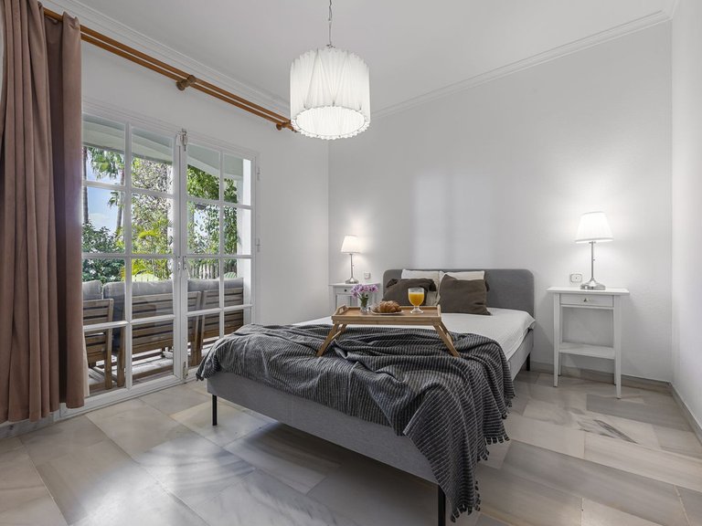 Villa for Sale in Estepona, Malaga 8