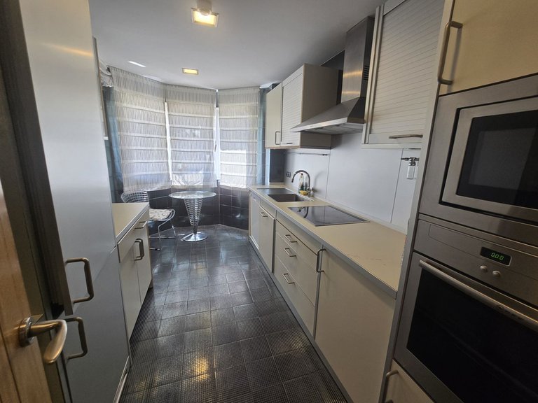 Apartment for Sale in Costa del Sol, Puerto Banús, Malaga 12
