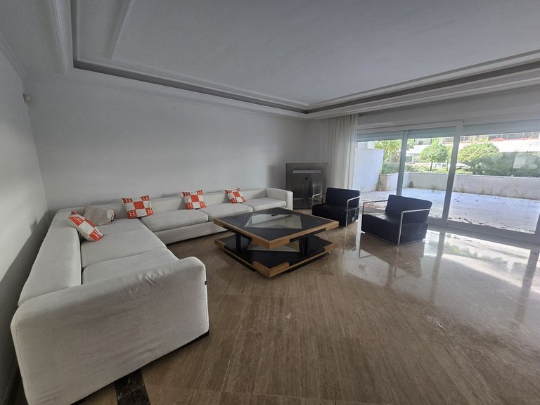 Apartment for Sale in Costa del Sol, Puerto Banús, Malaga 3