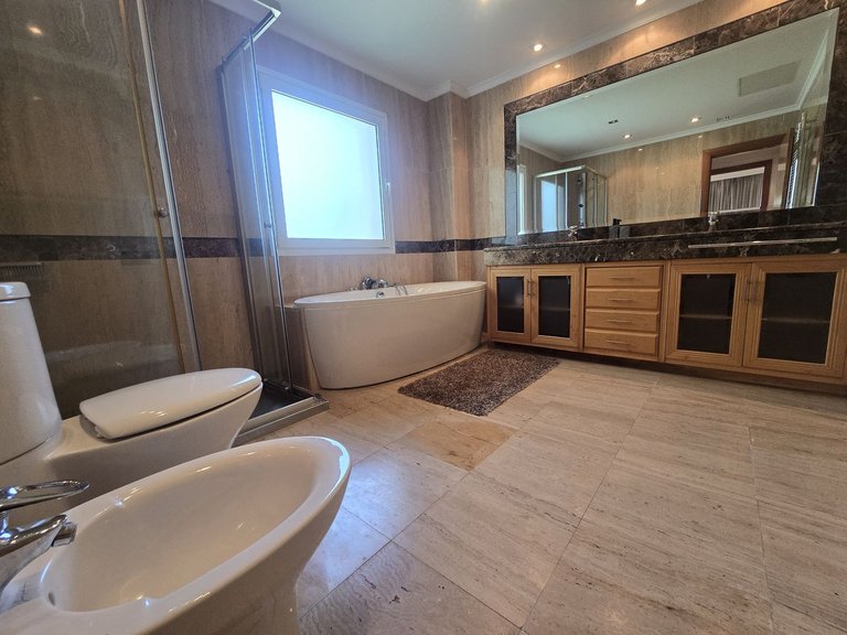 Apartment for Sale in Costa del Sol, Puerto Banús, Malaga 30