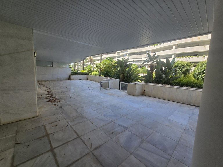 Apartment for Sale in Costa del Sol, Puerto Banús, Malaga 38
