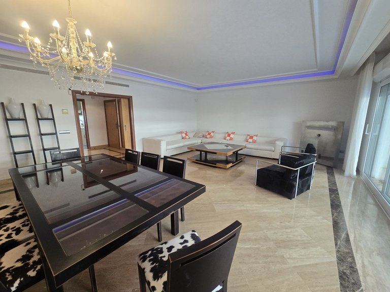 Apartment for Sale in Costa del Sol, Puerto Banús, Malaga 8